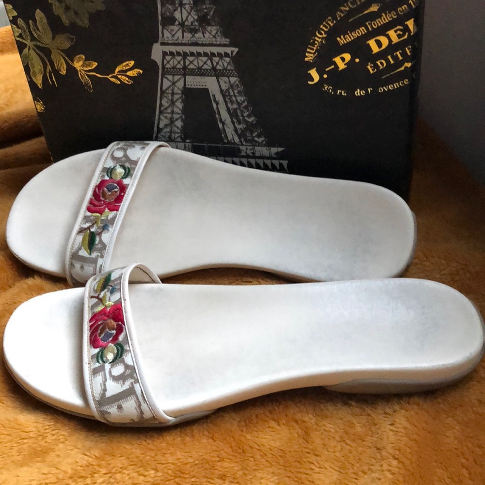 Women's Embroidered White Slide Sandals